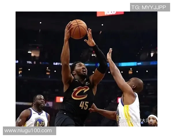 勇士与骑士2017年2月对决回顾:巅峰对决再现经典瞬间 勇士与骑士2017年2月对决回顾:巅峰对决再现经典瞬间