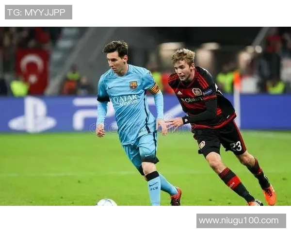 拿玻里与巴黎的精彩对决结果揭晓引发球迷热议 拿玻里与巴黎的精彩对决结果揭晓引发球迷热议